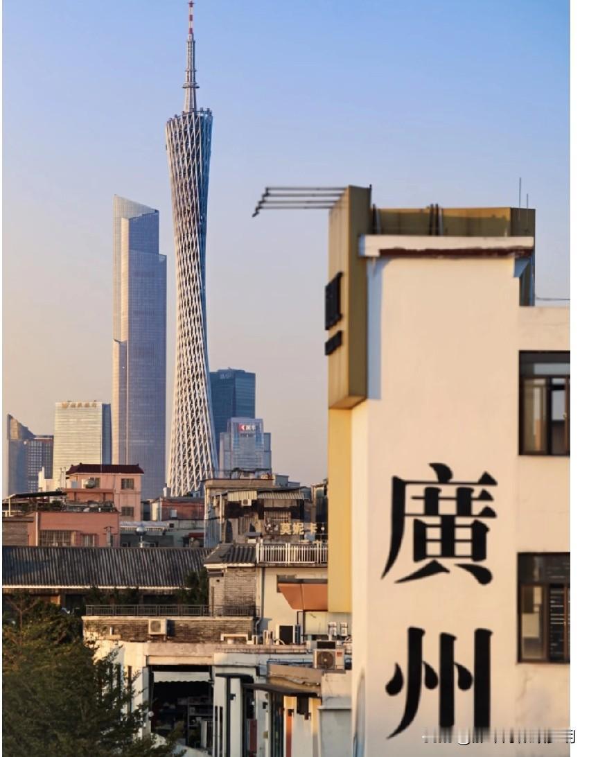 近日，朋友的一位22岁的大四女生很是苦恼！爱情的苦恼！她打电话给我说:“