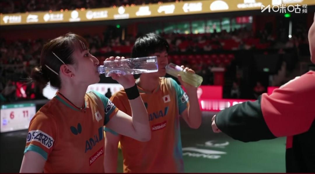 日本队8：2大胜韩国队，七连胜。12月6日12：00中日决战第二阶段循