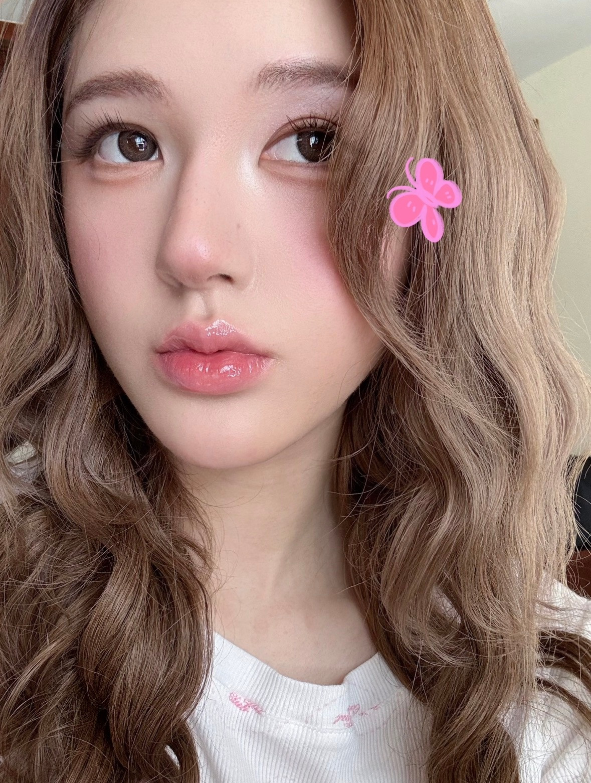 好久没自拍了，出来发两张自拍