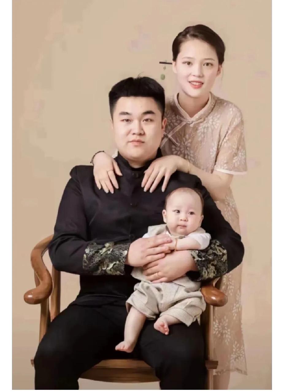 河南平顶山郏县这事儿，越看越让人揪心又生气！就因为一点电动车小剐蹭，几句话