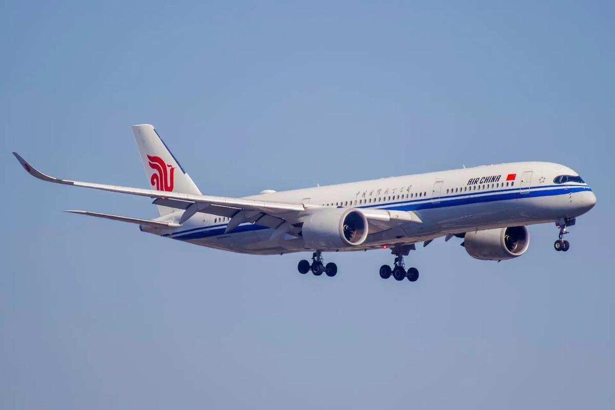 一天烧掉178亿美元，中国航司这笔账算得比谁都精。7月17日，中国航空市场干了