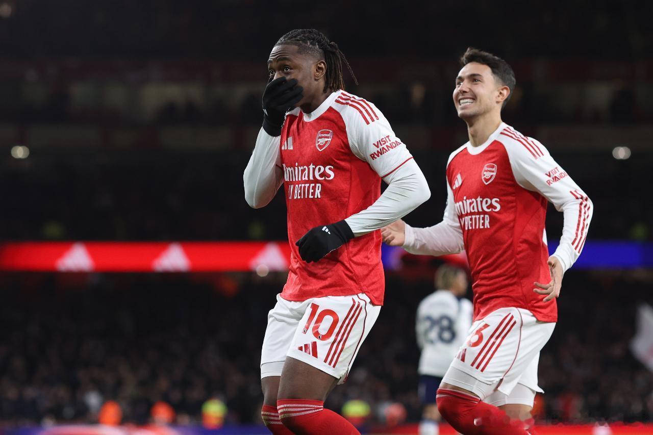 02月27日名记罗马诺在直播节目中，谈到了阿森纳的夏窗计划，补强中场+右后卫+