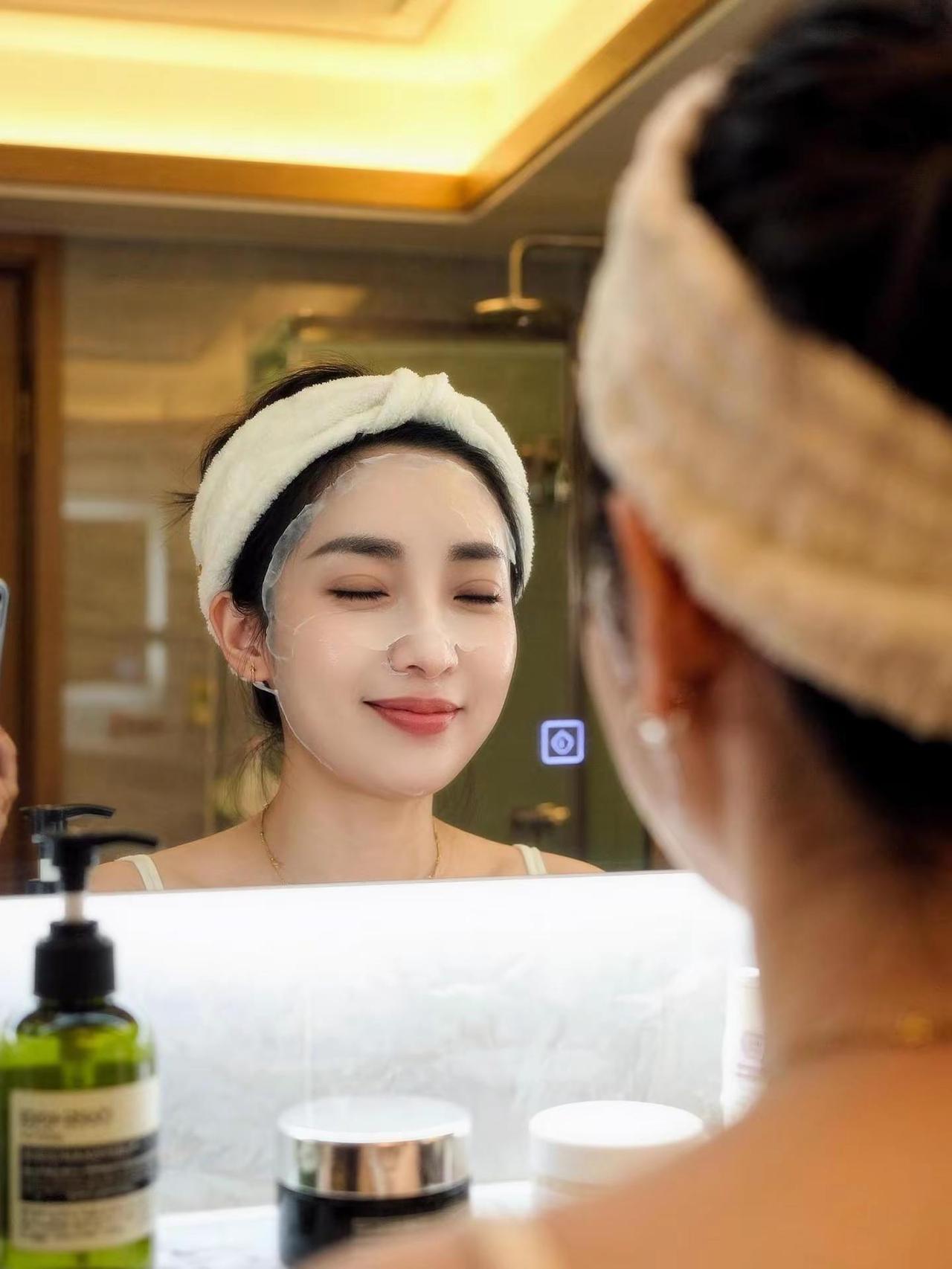 早，清晨护肤第一步开心每一刻！自拍照片自拍技巧