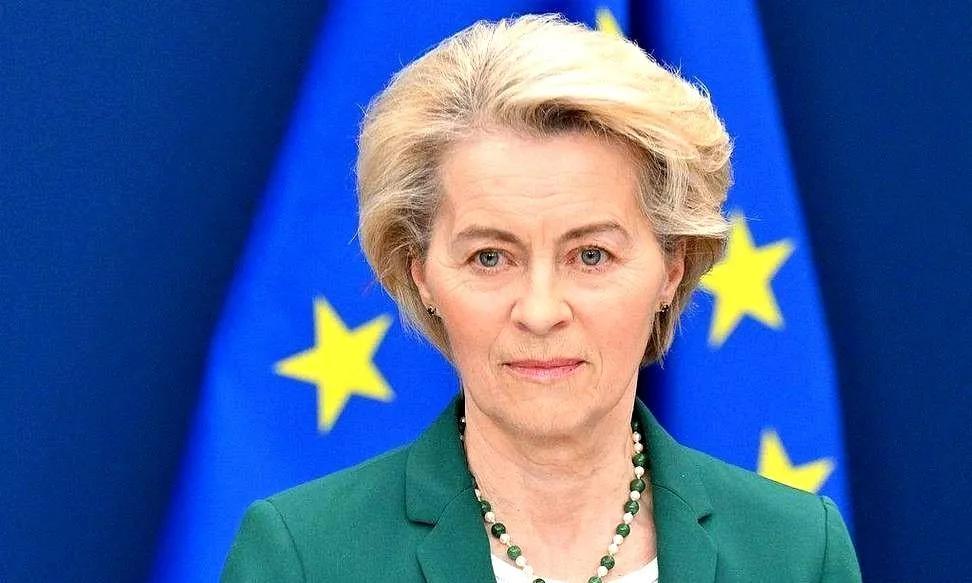 欧盟委员会主席冯德莱恩在乌克兰首都基辅举行的新闻发布会上表示，欧盟在900亿欧元