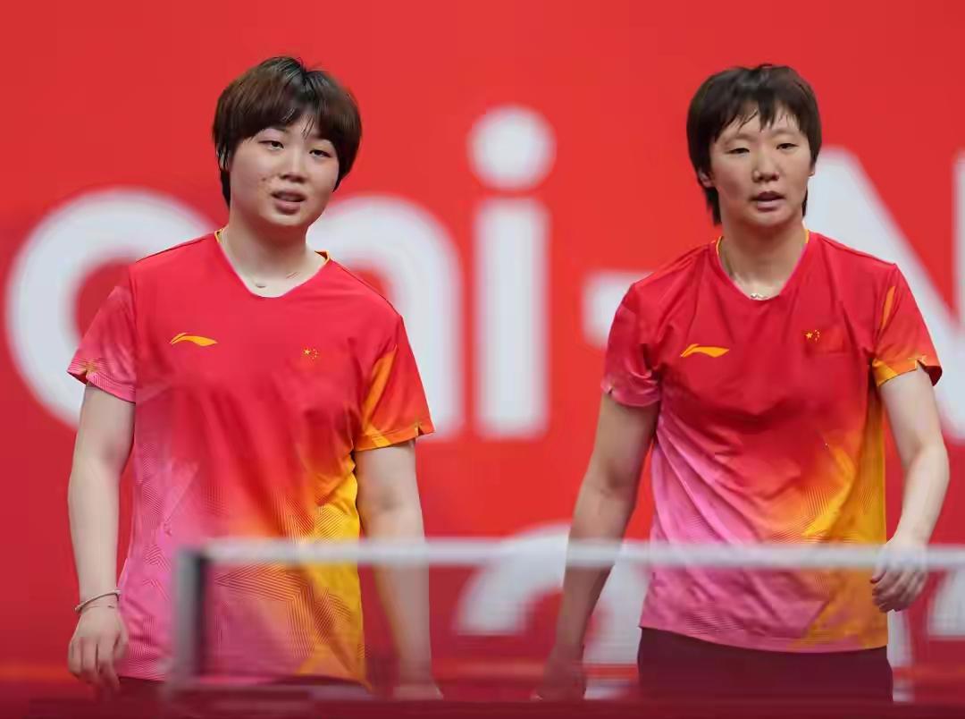 11:45亚运女双半决赛！王曼昱蒯曼迎战泰国组合冲击决赛!今天上午11: