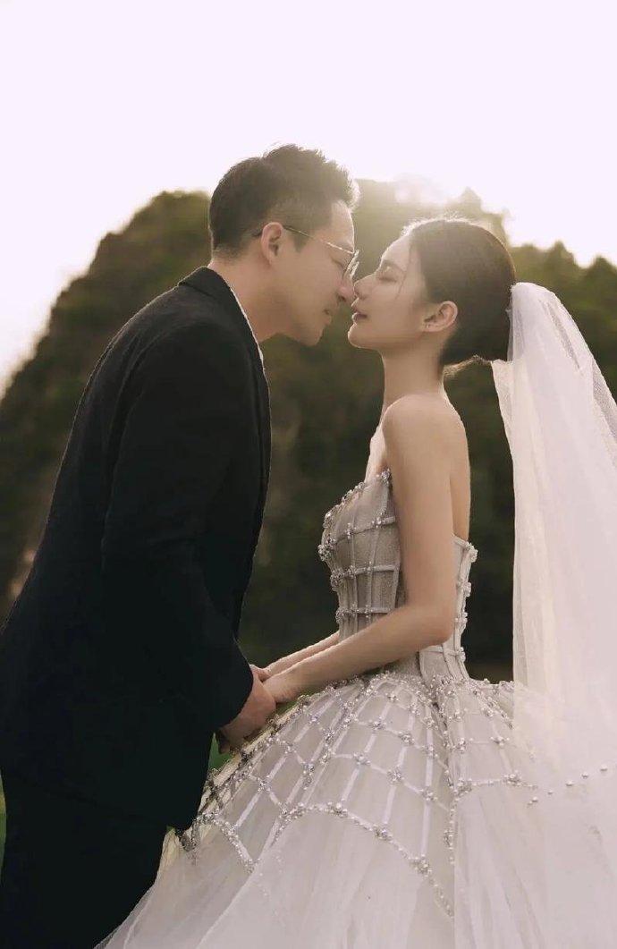 难怪汪小菲和张兰会遭遇网暴，许雅钧和小S才是幕后推手，他们嫉妒大S过得比好。大