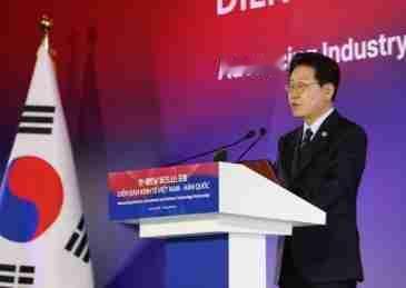 韩国曾经靠三星模式改变国家命运，如今它想把这套模式复制到未来科技。但问题是，这一