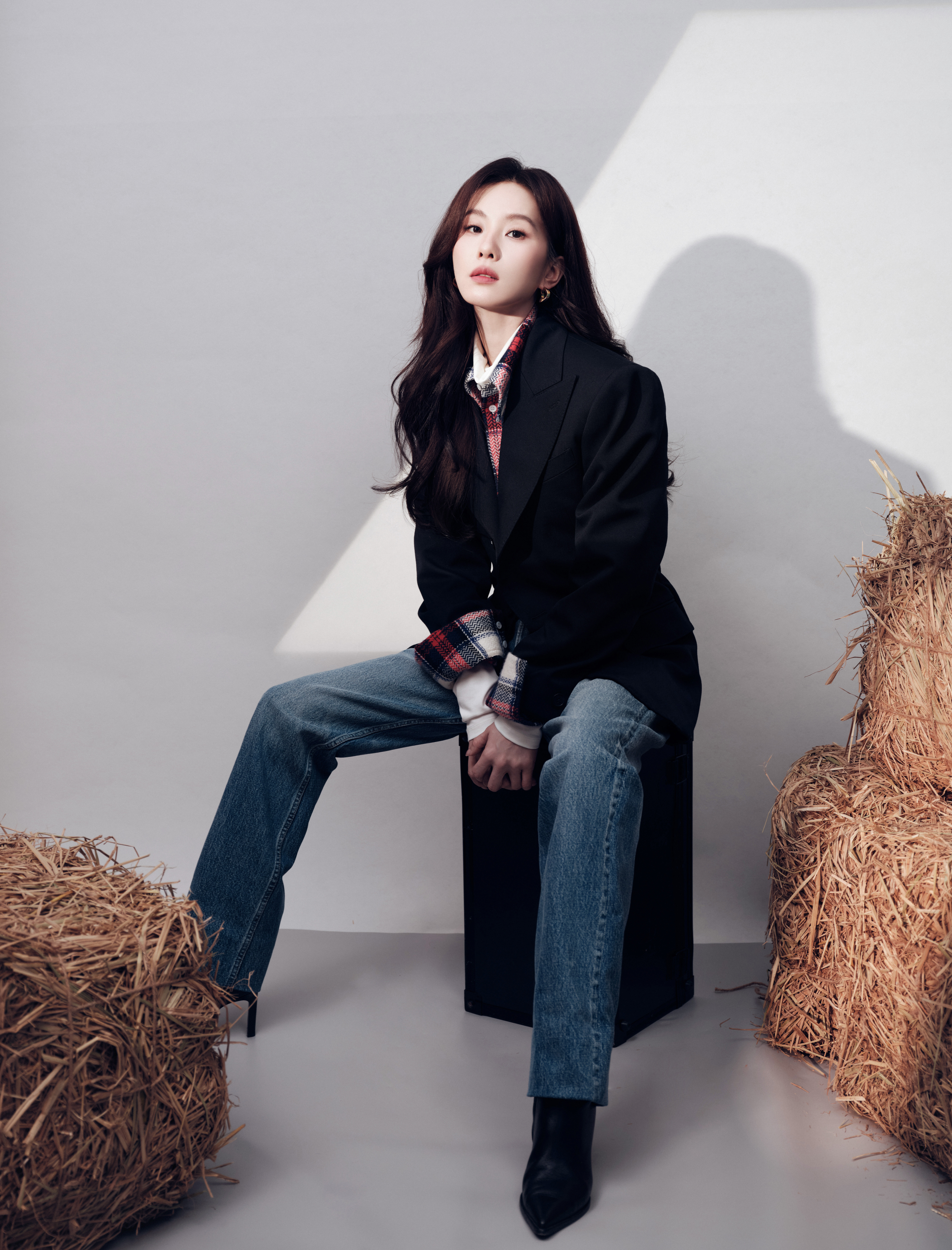 刘诗诗｜CELINE我们全球品牌大使的新造型～今天是优雅利落、腔调