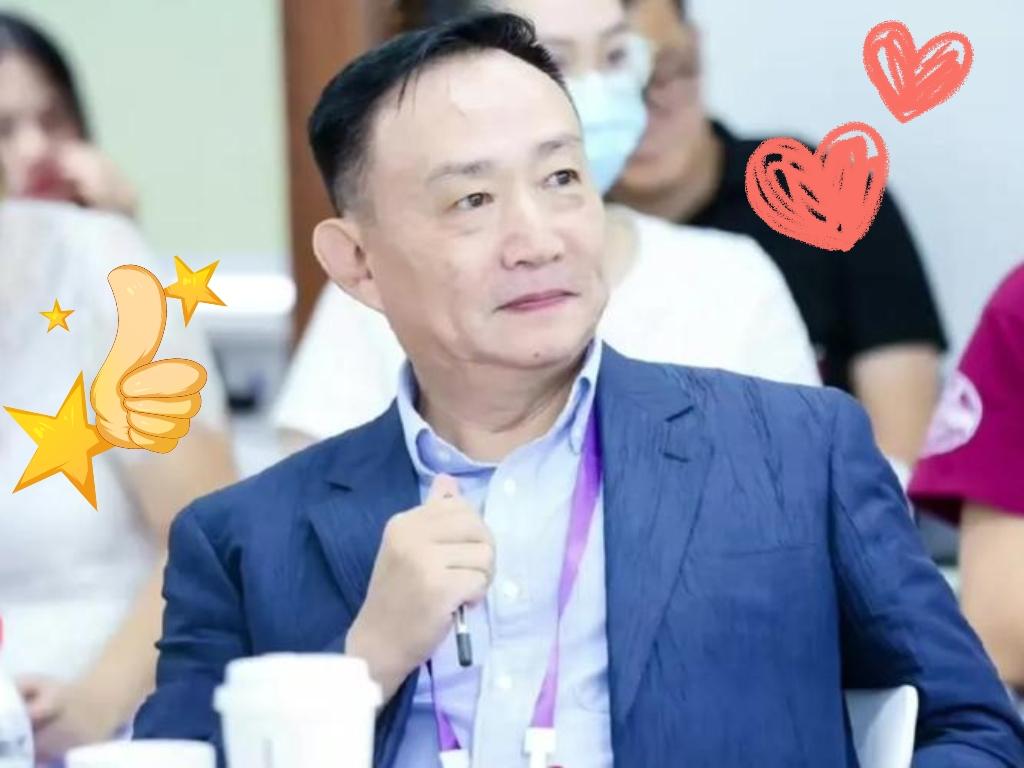 这几天看卢麒元的发言真的是听得背脊发凉他那张嘴是真敢说，直接就把窗户纸捅破