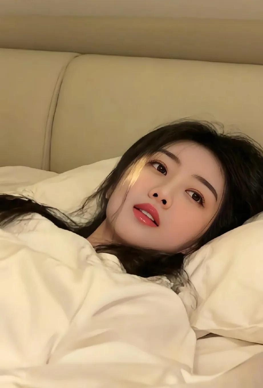 思念一个人是什么滋味看不见你的时候才明白什么是思念听不到你的声音才知