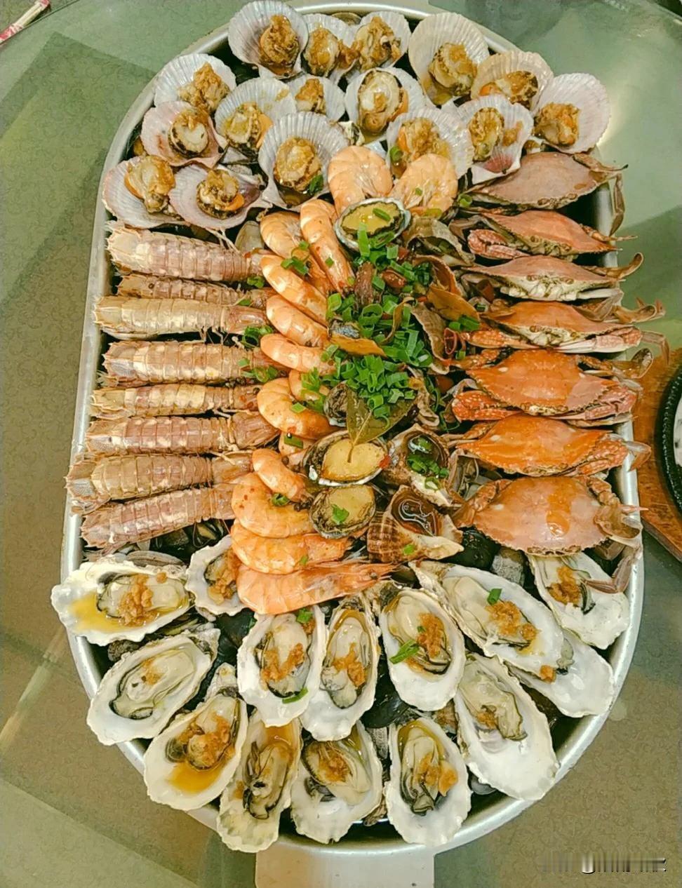 大连春季不可错过的美食有哪些？大连春季是海鲜与时令野菜交织的“鲜味季”，以