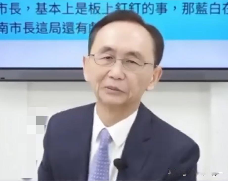 近日，吴子嘉节目中直接把岛内某些人的窗户纸捅破了。吴子嘉说：台湾有人总觉着台