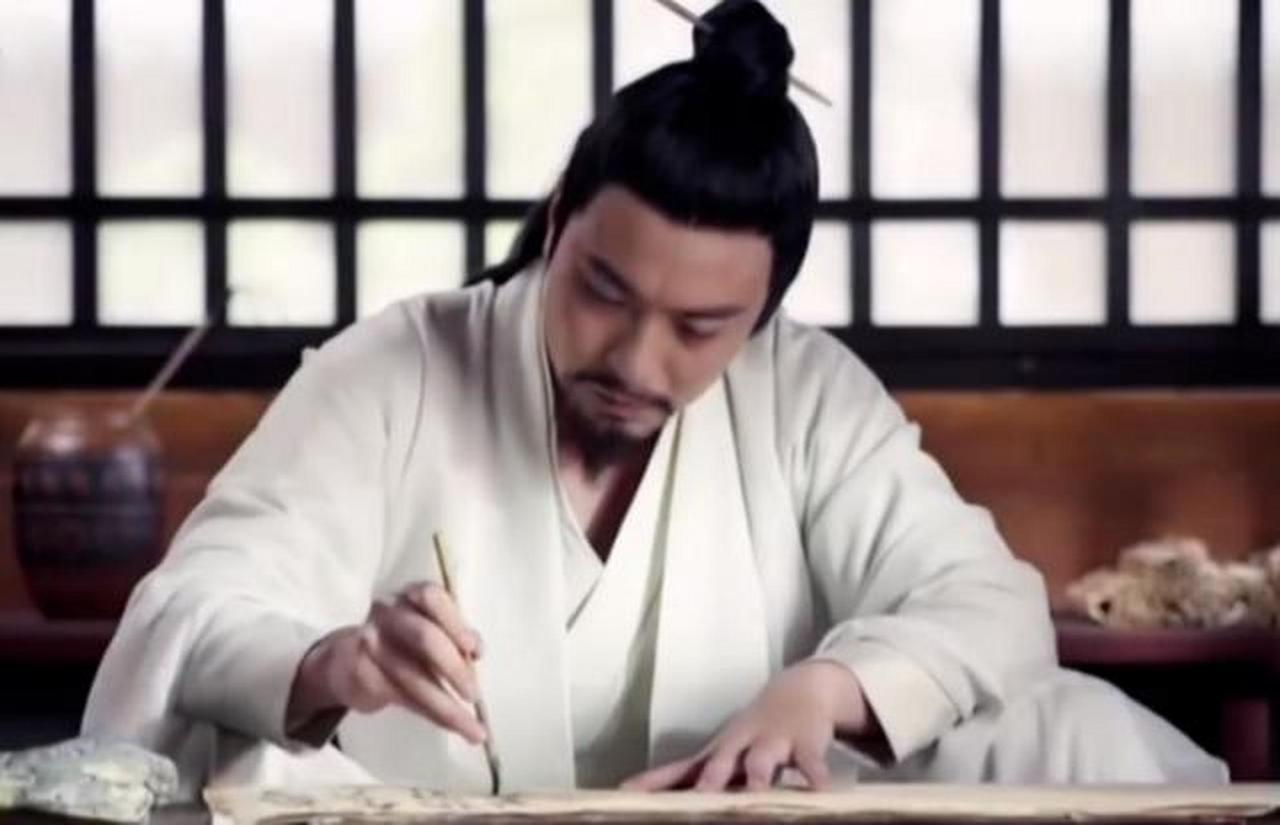 司马昭的手下吕巽把弟弟吕安的妻子灌醉后玷污。事后，吕巽还诬告弟弟不孝，将其送进了
