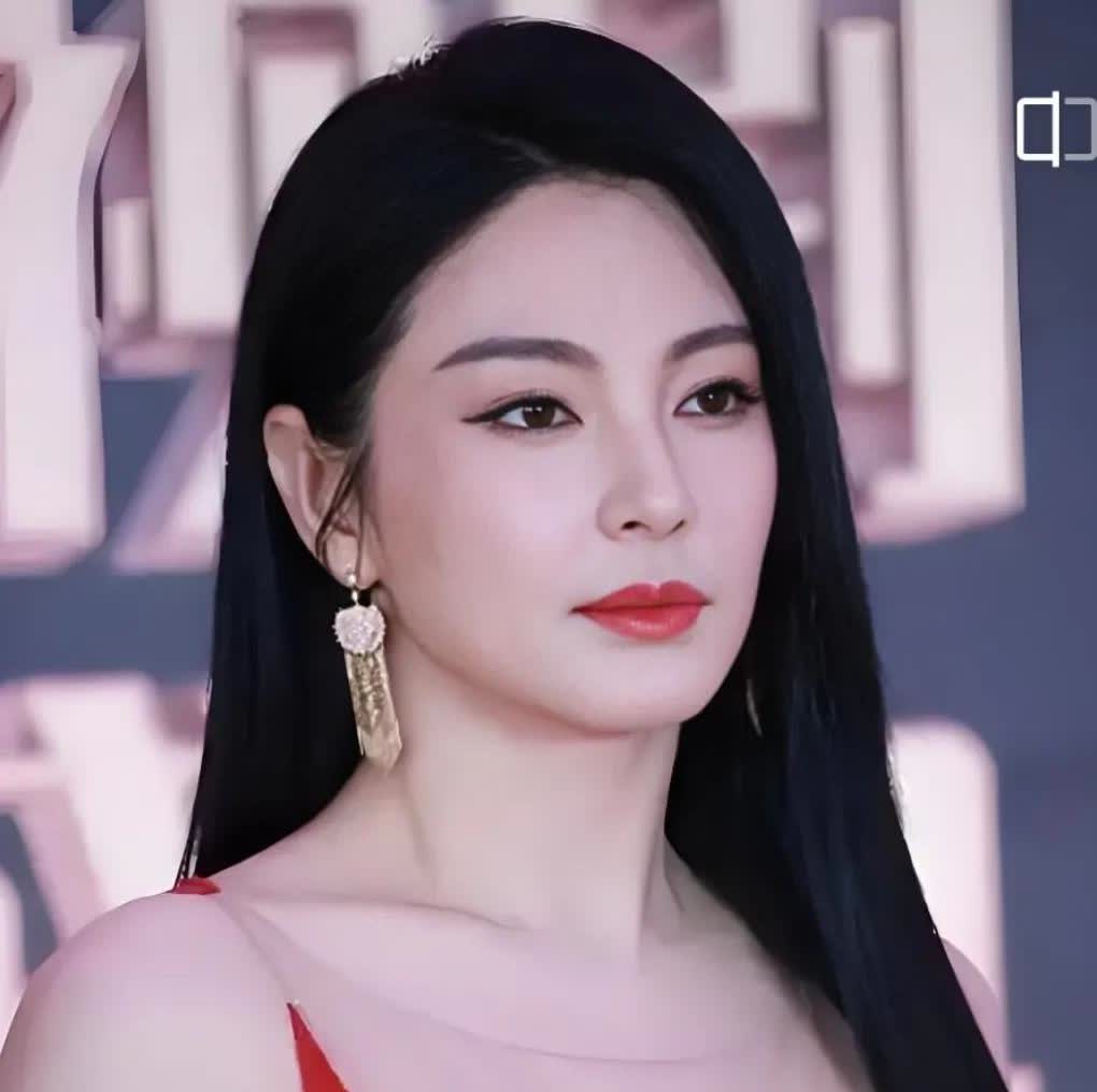 乘风破浪的姐姐——张雨绮，这大体格子，有几个人受得了？我又百度一下资料，才5