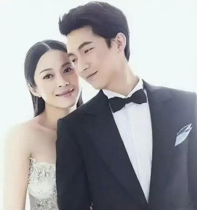 陈楚生陈楚生说婚姻是让自己快乐舒适的谁看了不说一句生哥生嫂好甜！最难的时