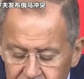 发现一个有趣的现象，美国和欧盟，北约，明火执仗支持乌克兰，又支援钱，又支援武器。