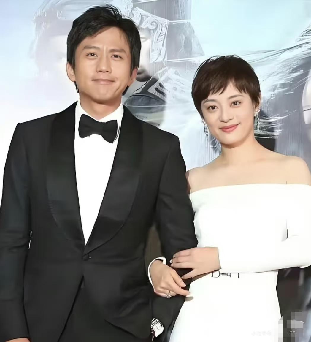 孙俪估计永远不会离婚了，原因很简单，不是因为邓超多有钱，而是因为邓超他的爱太拿的