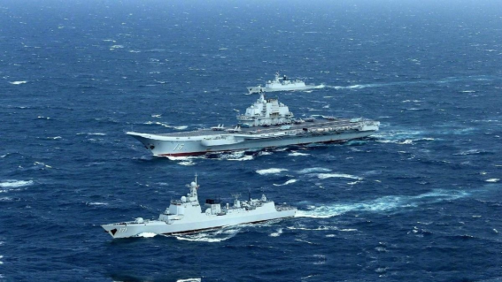 日本的一个曾在美深造过的军事专家说：一旦中日开战，日本要对中国“三路打击“，其意是，动用陆海空对中国