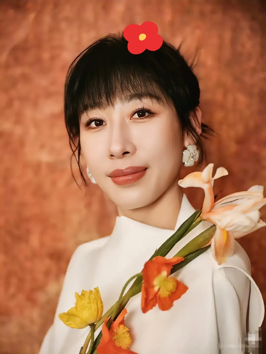 不出意外，意外又发生了，东方卫视跨年演唱会上，任素汐登场，而一开唱后，突然发