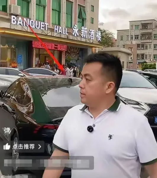 我跟雇主说：东莞凤岗有个开酒楼的老板，拿高尔夫球杆砸人家车窗玻璃。口气还特别嚣张