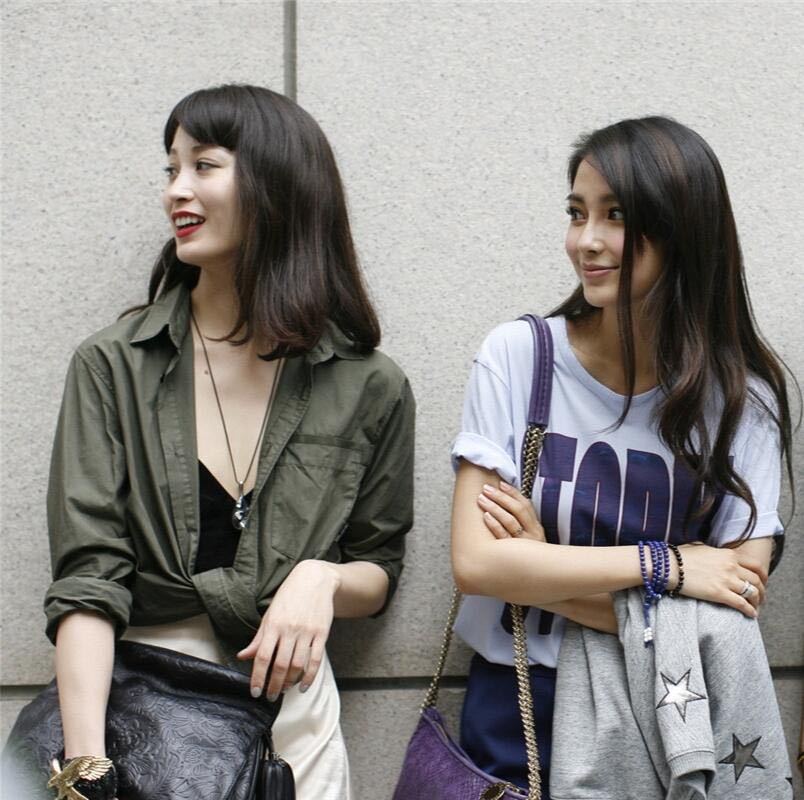 Angelababy 和日本超模Eimi的2013年街拍​​​