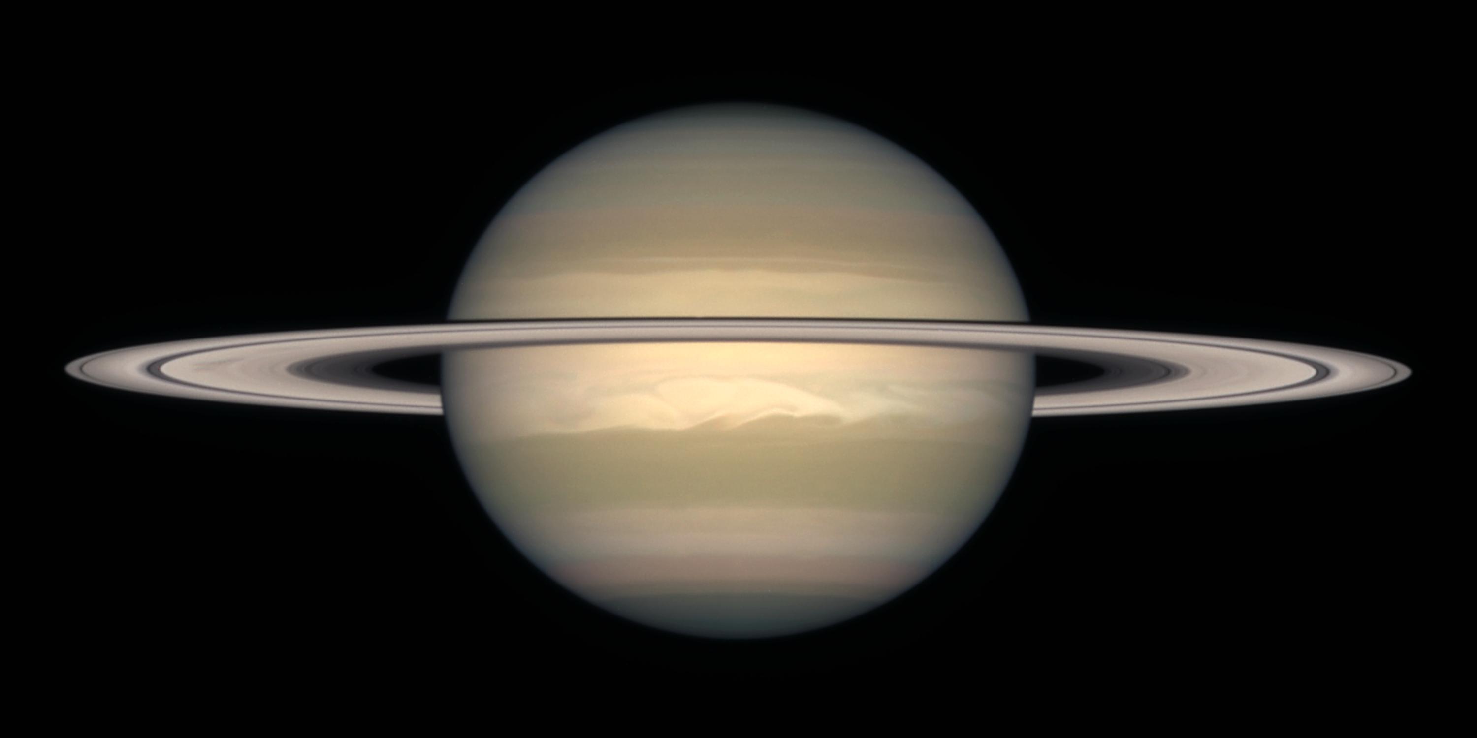 停下来，凝望一下土星吧🪐🤩这张完整的“环状巨星”全景图，由一系列来自NASA