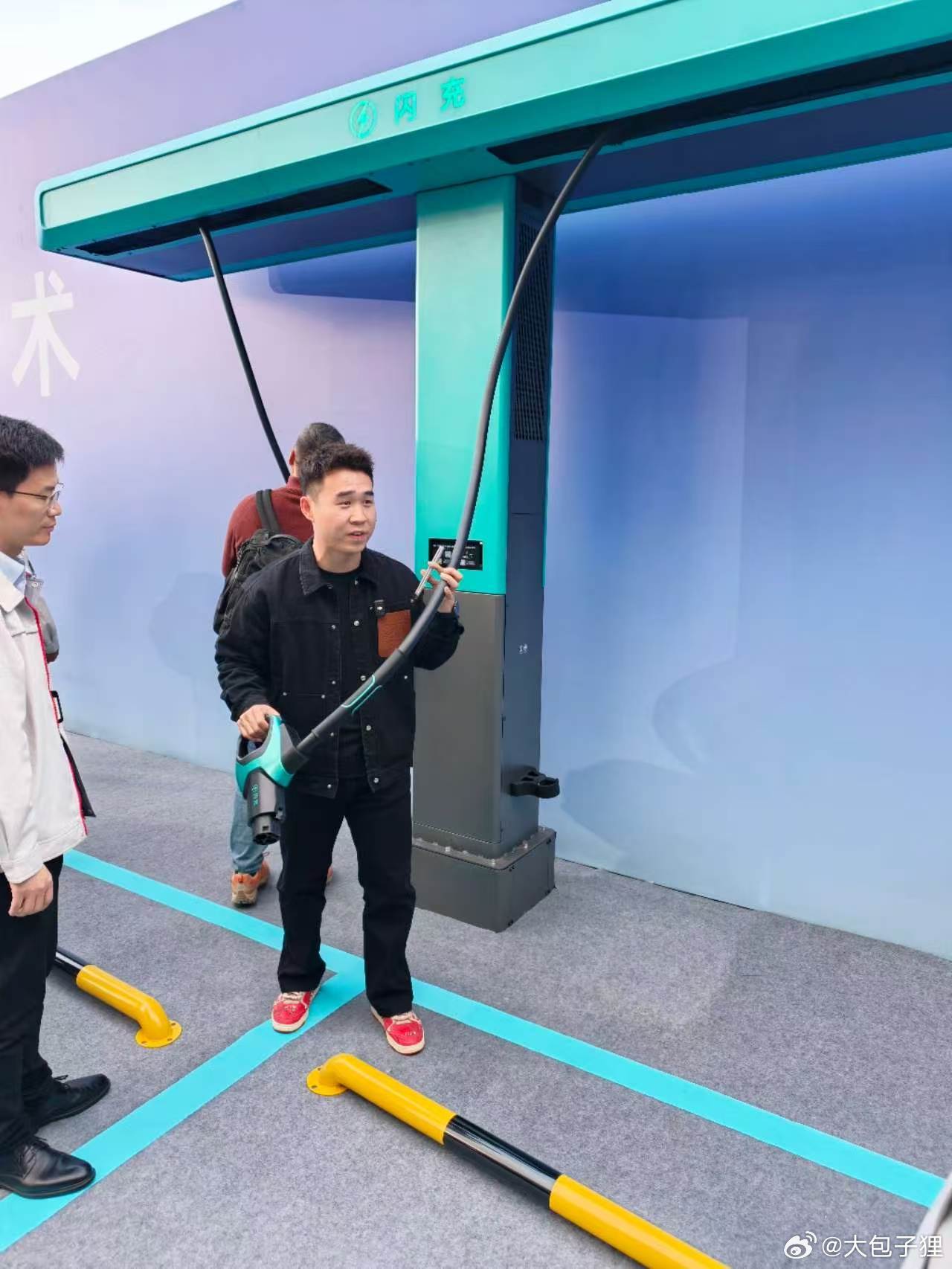 比亚迪第二代刀片电池来了，很好奇，这次比亚迪会从技术鱼池里再捞出什么新技术来看看