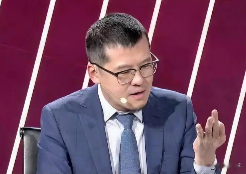 火箭128-133不敌鹈鹕，杨毅点评一针见血，句句说到点子上。杨毅直言，打