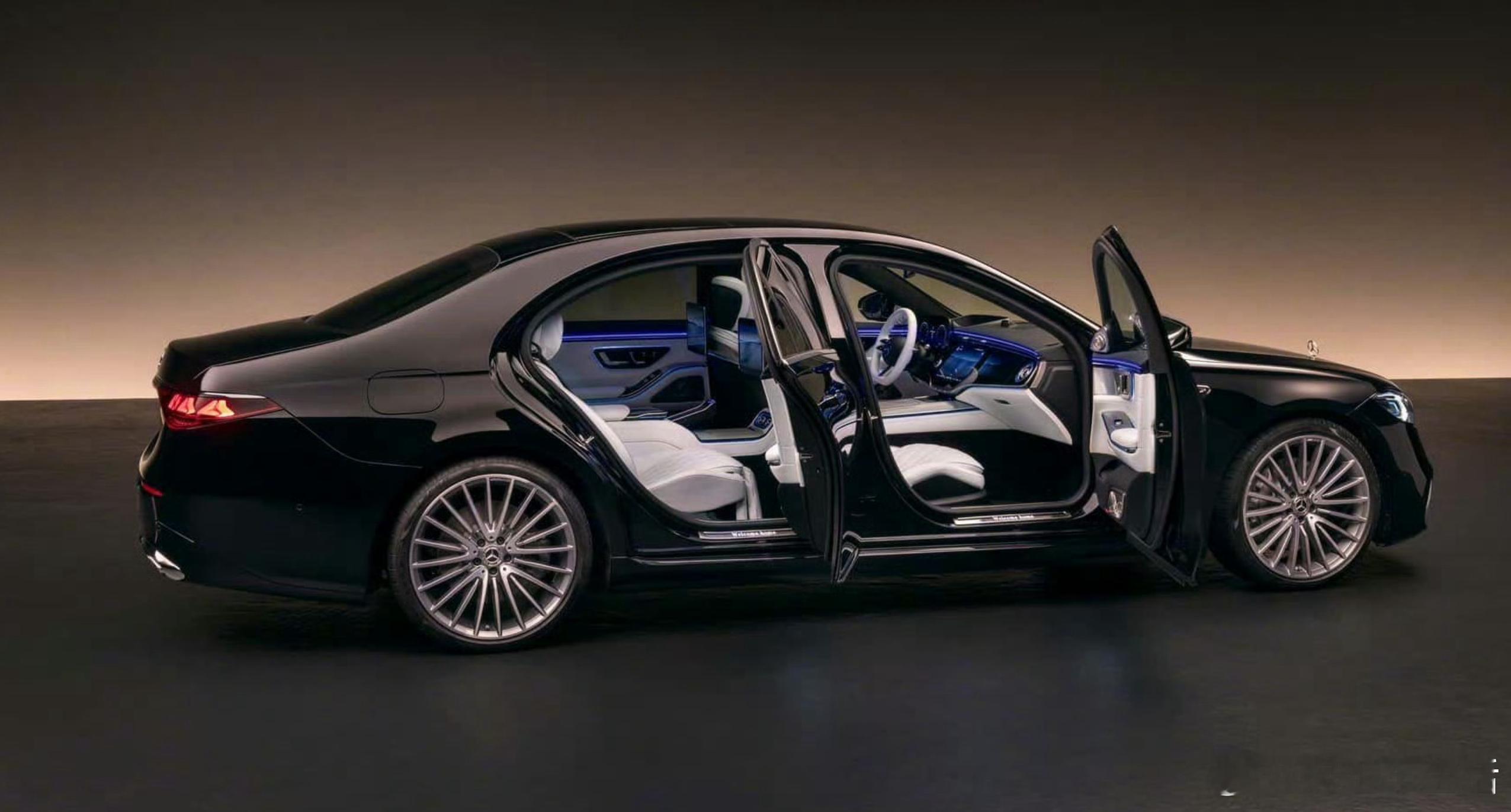 不得不说1月30日是个特别的日子，不仅是梅赛德斯-奔驰的140周年庆典，还有全新