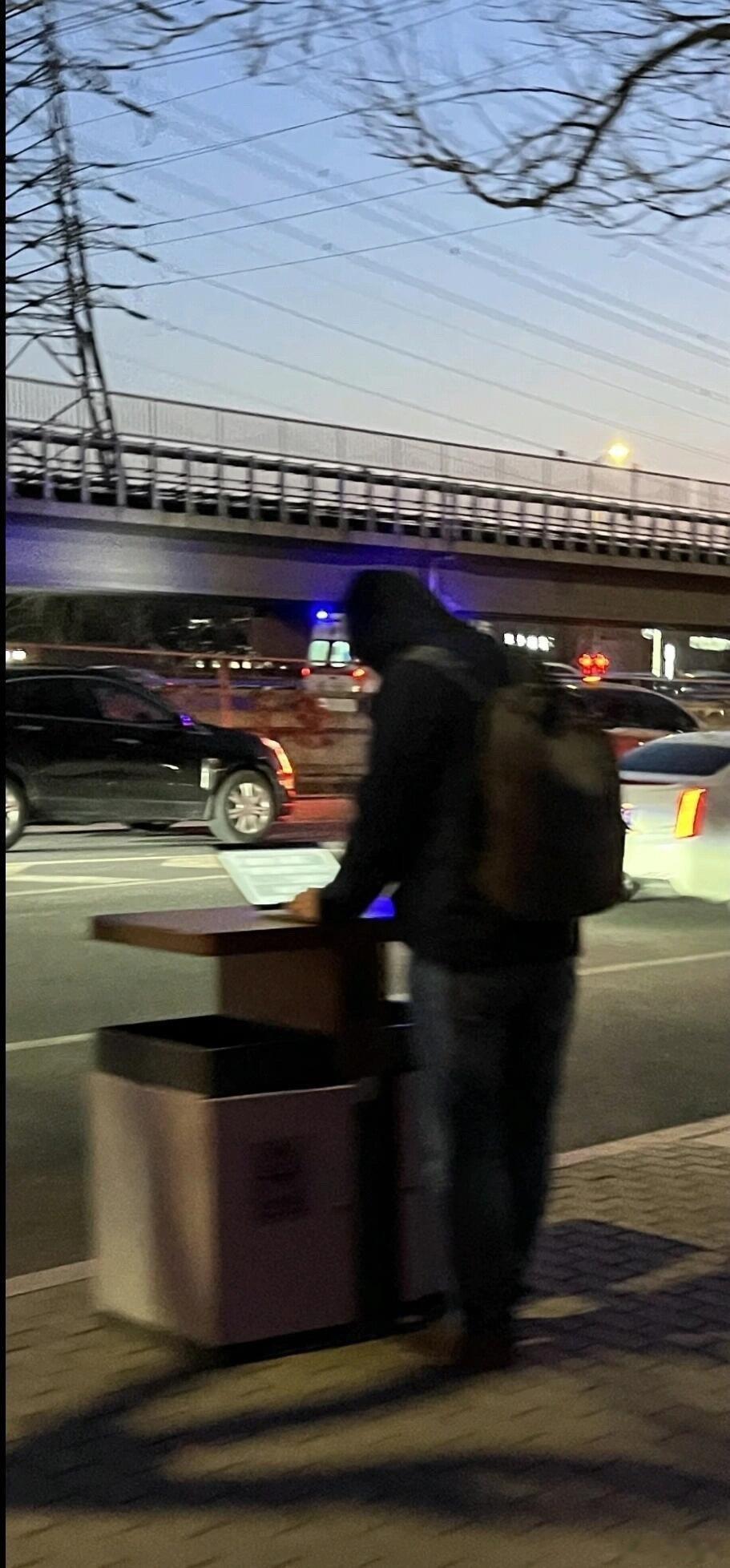 人长大不轻松，我后来才知道！！！