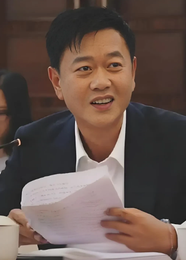 电视剧《以法之名》看到现在，才发现谁才是最懂“为官之道”的人，不是兰景茗