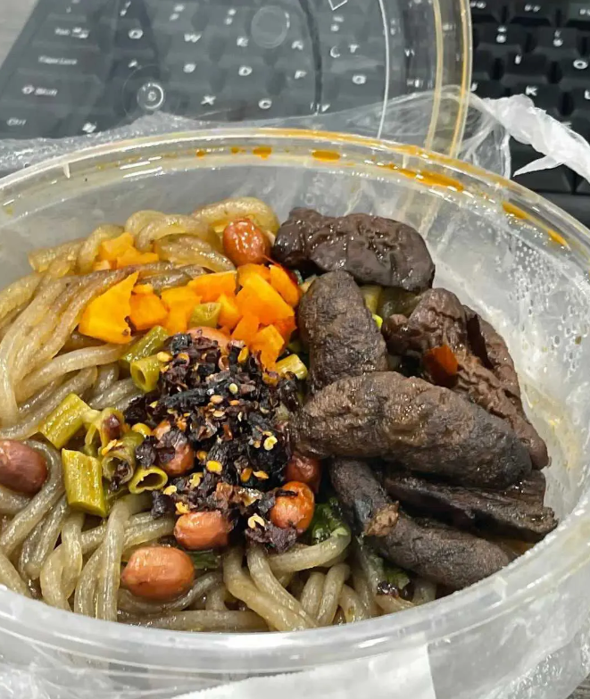 男朋友给我送的饭，一点食欲都没有