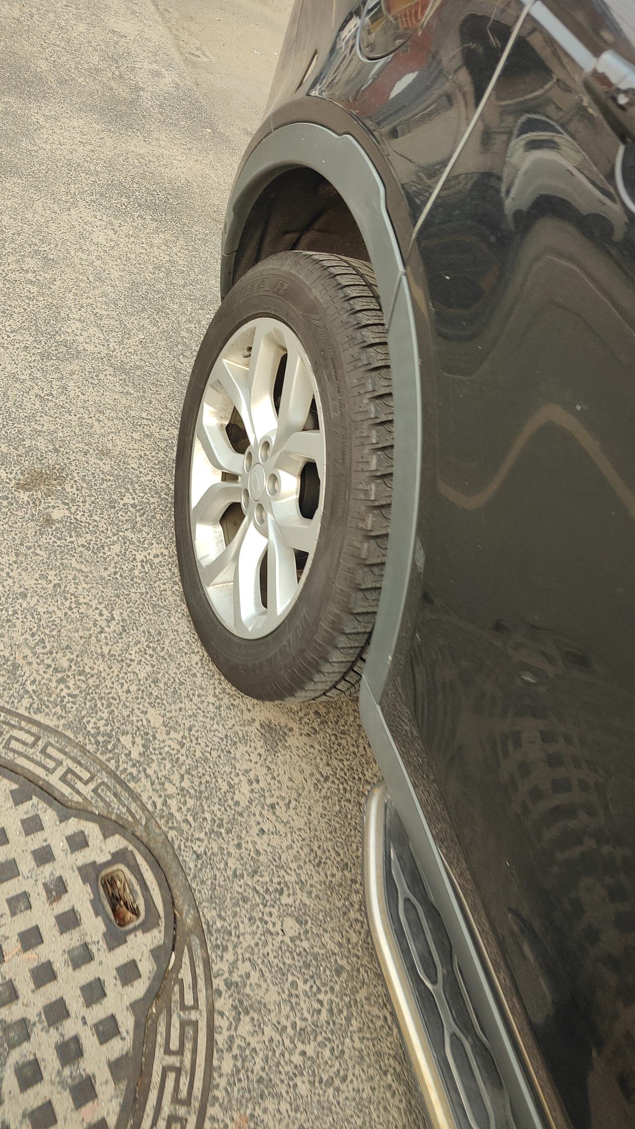 带脚踏板的车是不是都很贵