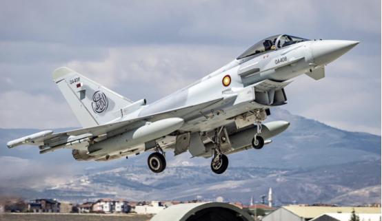 刚买3年的新飞机不要了，海湾土豪退役欧洲台风，西方装备不可信 近日，卡塔尔皇