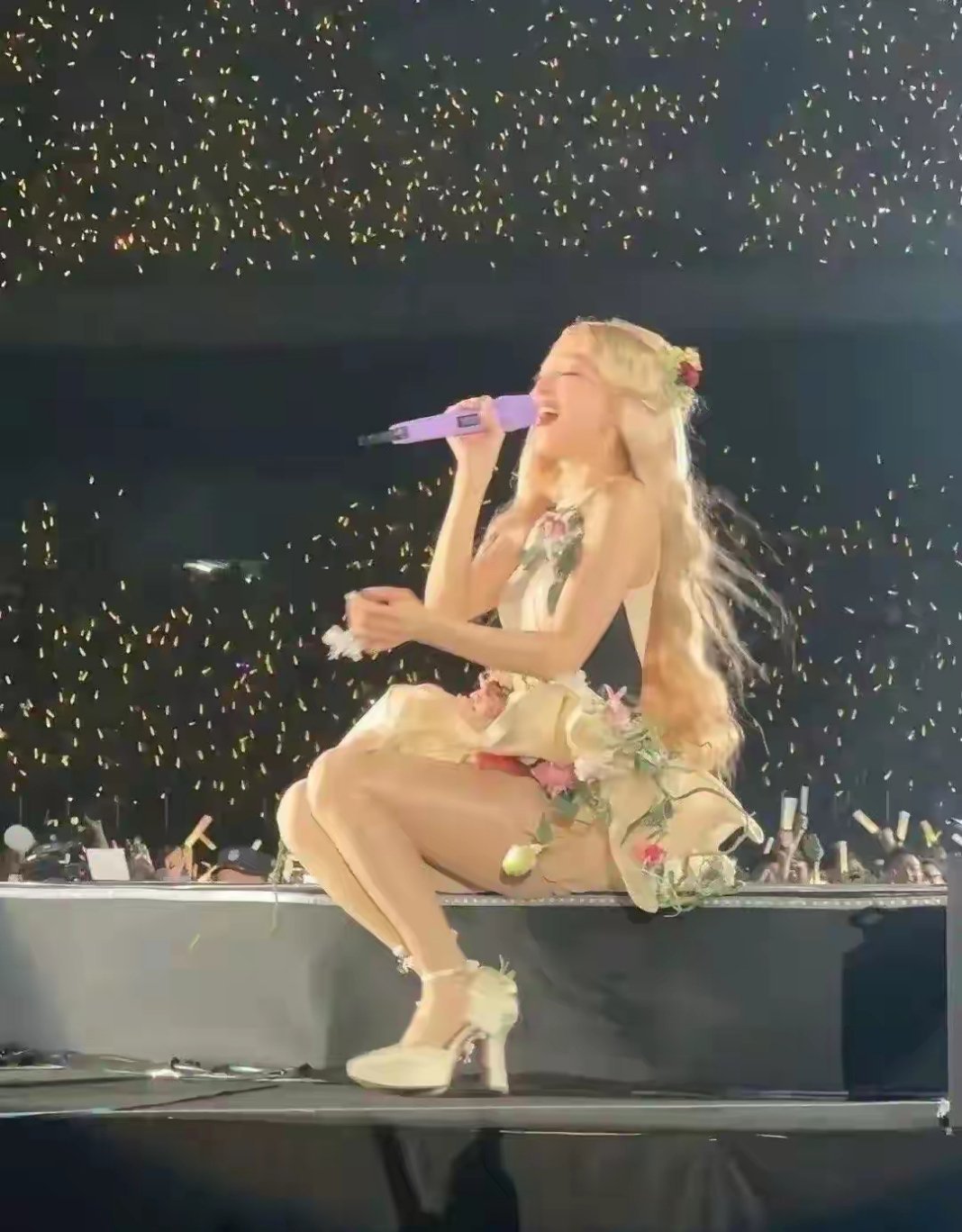 终于懂了演唱会前排的魅力。