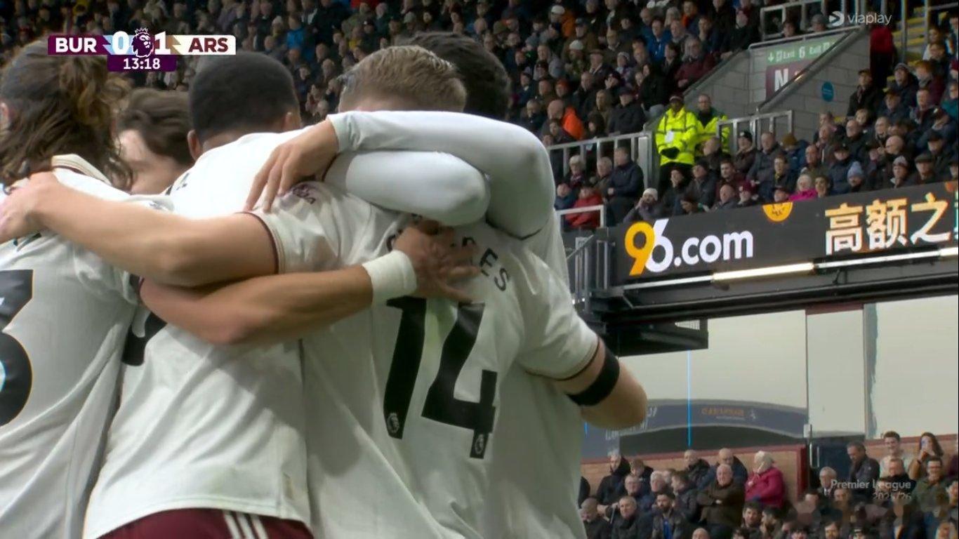 两人复刻了对马竞时候的进球​​​