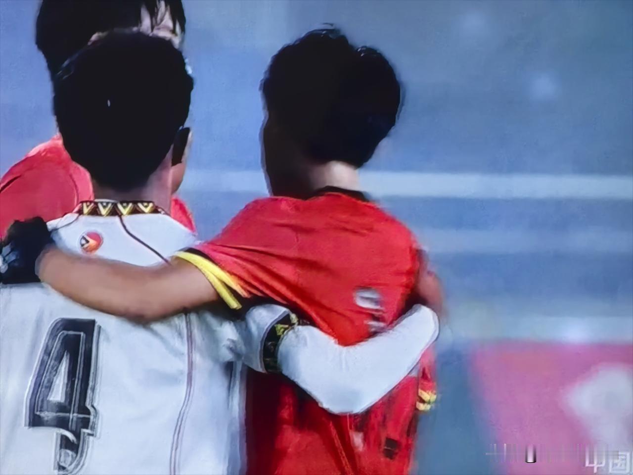 一场14:0大胜中国U17球员们的表现却是波澜不惊他们第一时间没有庆祝而