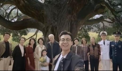 看了《我的山与海》的大结局，心里不是滋味，这大团圆合影留念十分别扭，更让人难过。