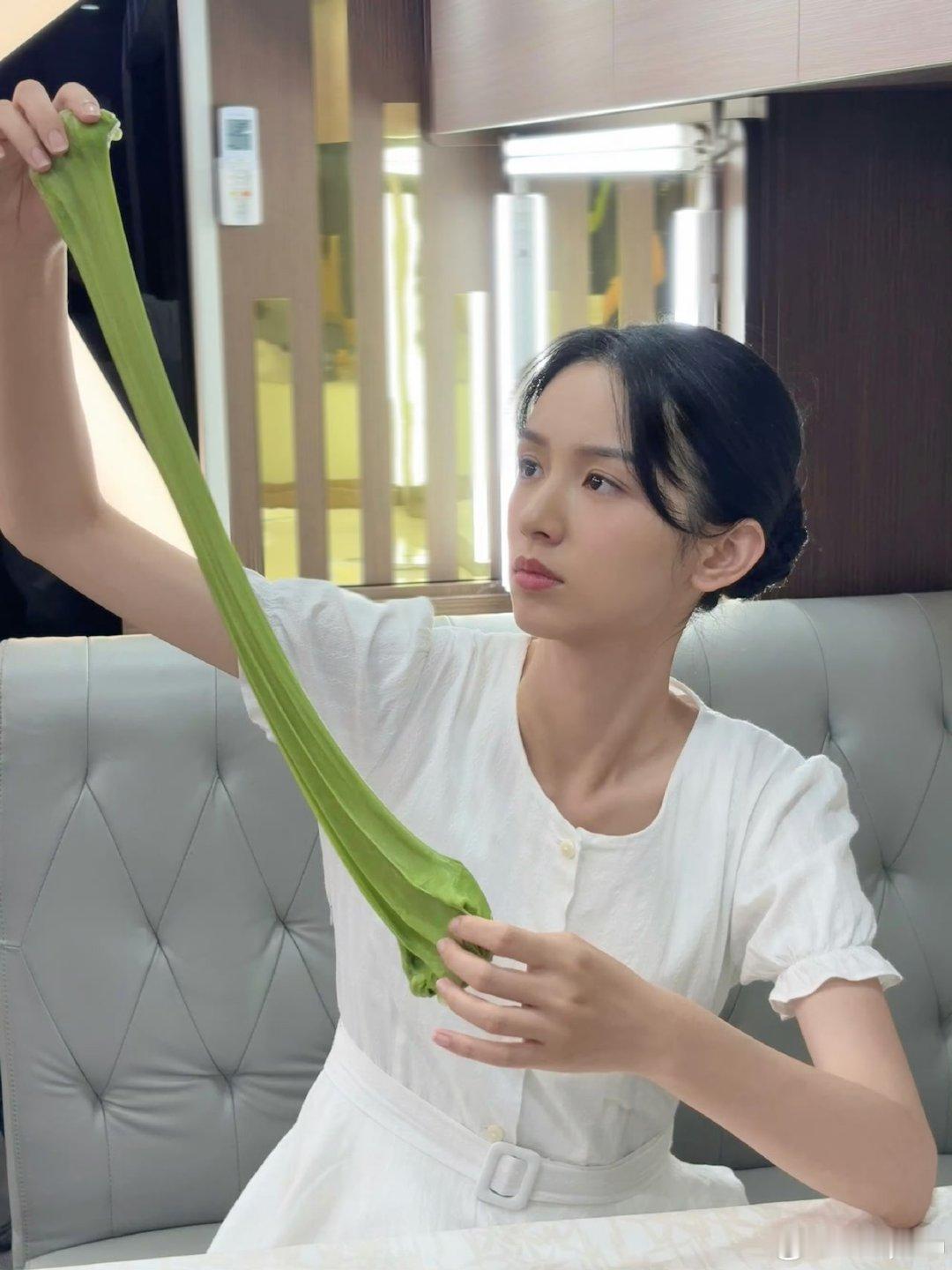 周也问为什么我的起泡胶不起泡周也的起泡胶不起泡哈哈哈哈哈玩起泡胶不起泡​​​
