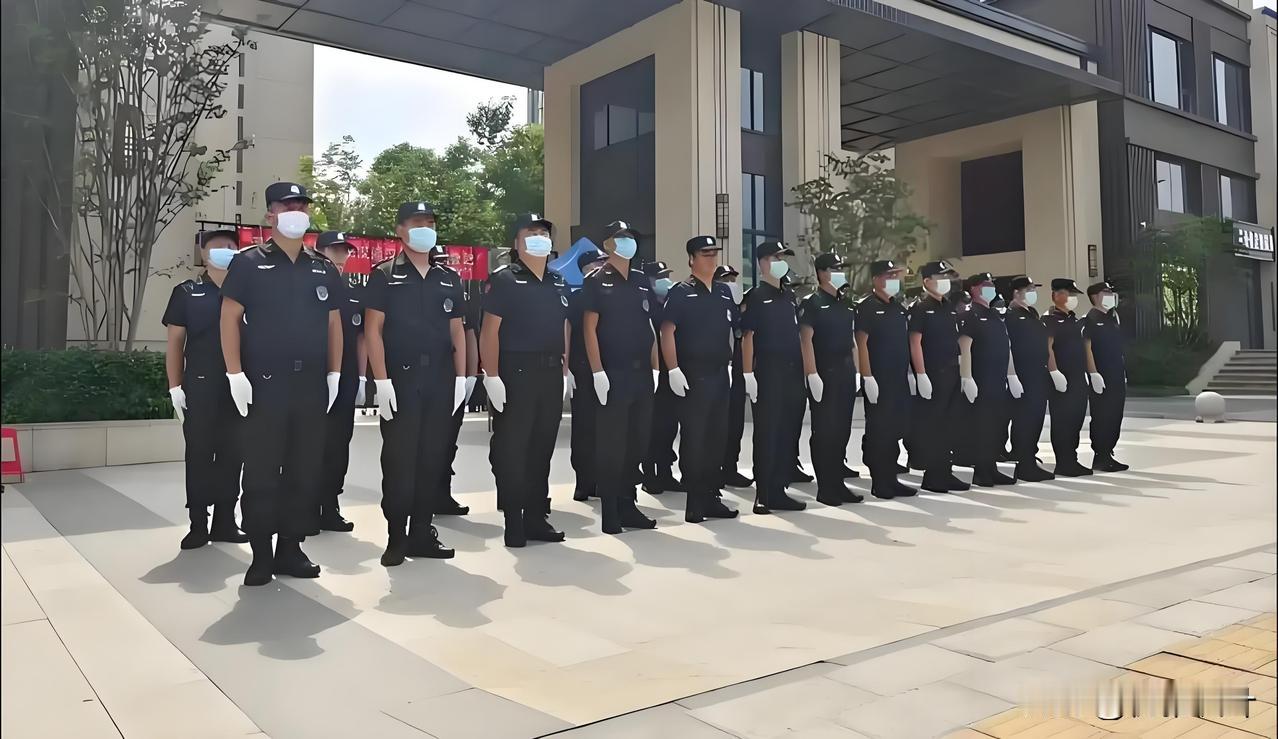 男人过了50岁，除了保安，真没别的工作可选了说句实在话，男人一旦过了50岁