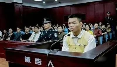 前几天又看到马加爵的新闻，心里挺不是滋味。一个农村出来的大学生，考了697分，最