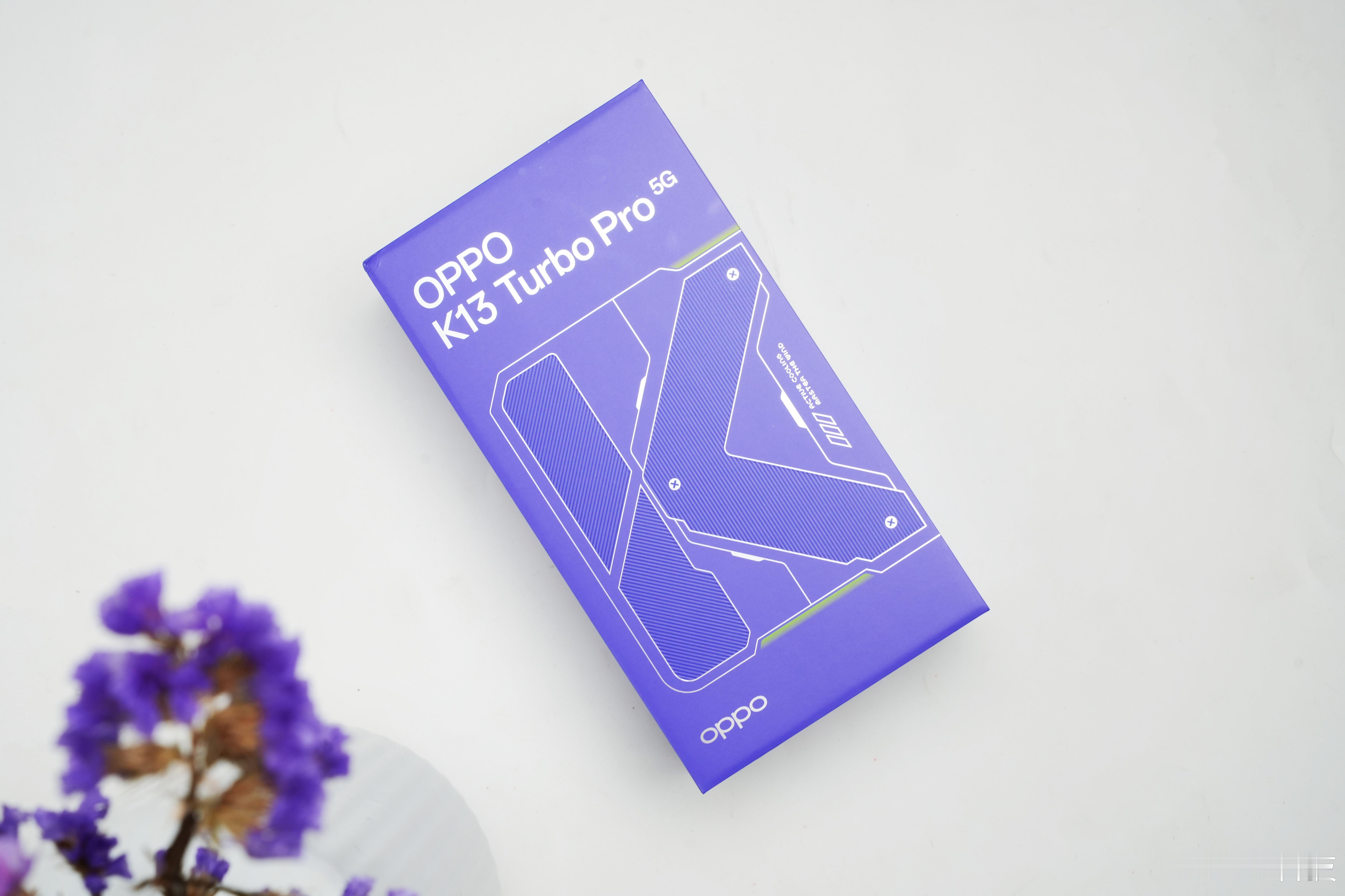 来吧展示，到我炫OPPOK13Turbo系列开箱，刚才我说了这是K系列最