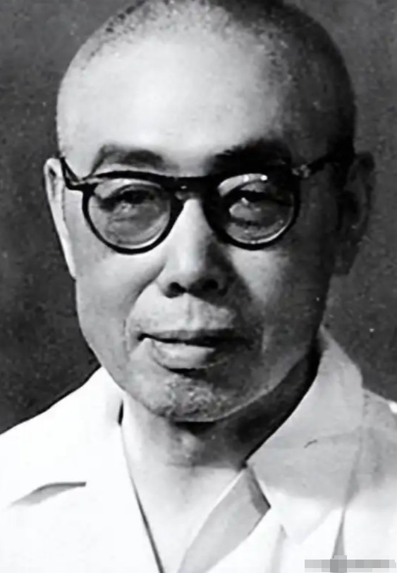 1968年，“国歌之父”田汉被永久开除党籍，最终在监狱中去世，许多人认为他是冤枉