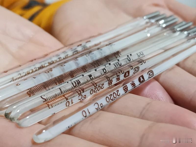 你不知道今年流行炒什么？感觉这东西是个玄学。谁也没想到，一个小小的水银温度计竟然