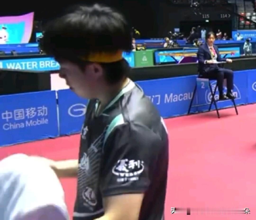 十年恩怨再对决！王楚钦4-1力克魏世皓晋级全运会16强，放话“要活到最后”1