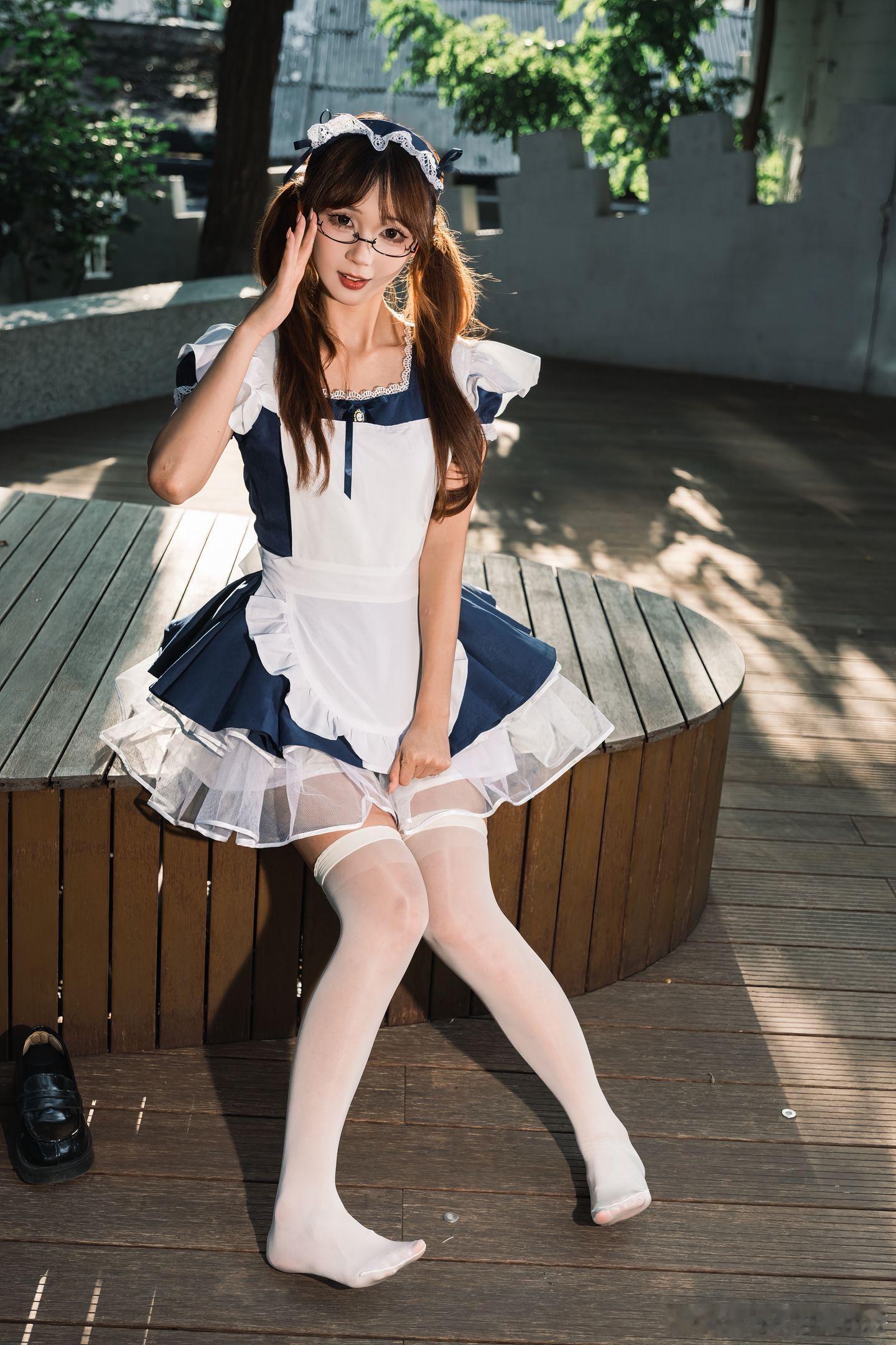 可爱的双马尾过膝白丝JK少女～​​​
