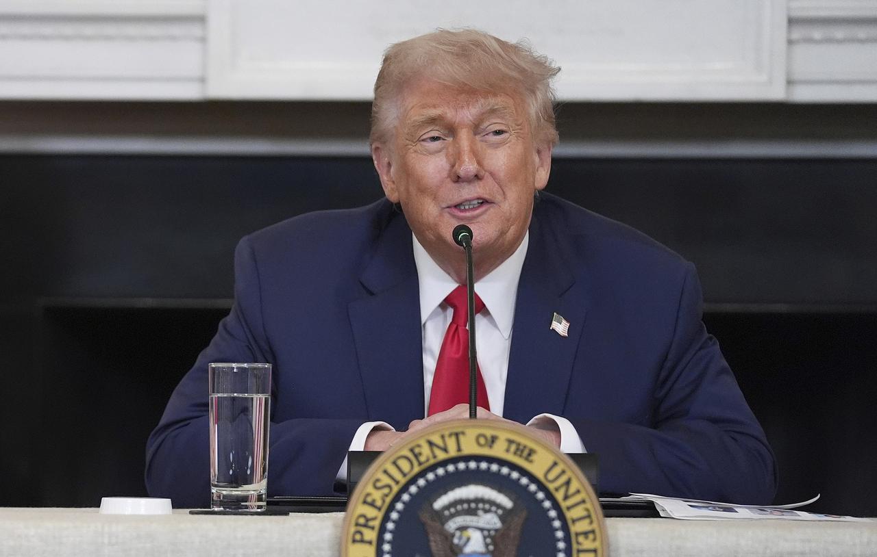 纽约州突然有300万人领不到食品补助，州长当天宣布紧急状态，赶紧调了6500万美