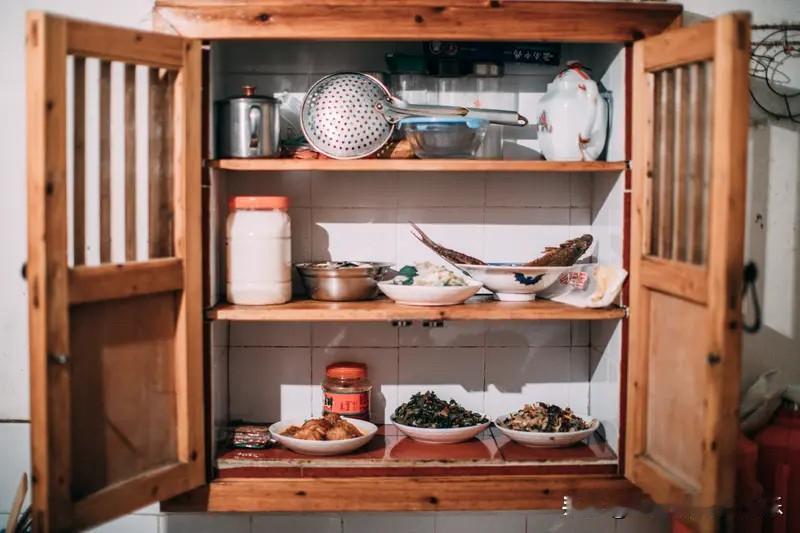 女生丁克，最怕的还不是被人吃绝户，而是连被人吃绝户的资格都没有。叔同事的姑妈，就