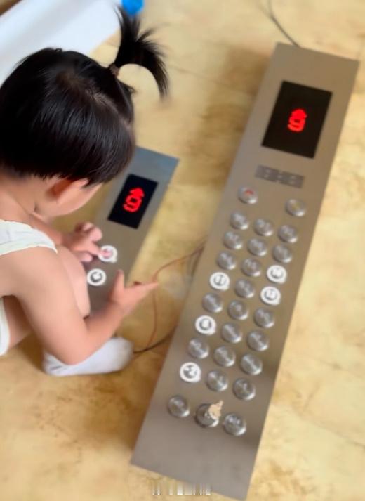当你打开一本《家长如何宠孩子的奇葩行为》的书籍​​​