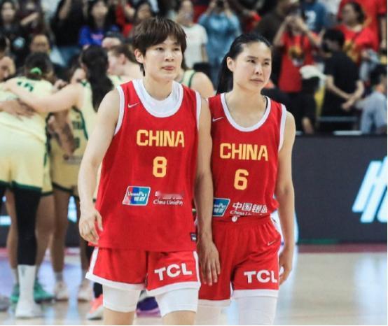 女篮14人名单正式出炉！6后卫5锋线3内线，裁掉2锋线，2核心退出 中国女